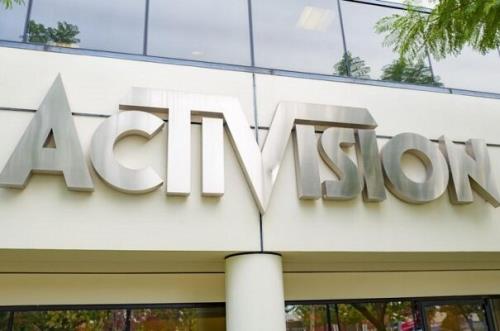 كاركنان یك شركت تولیدكننده بازی در آمریكا تظاهرات می كنند