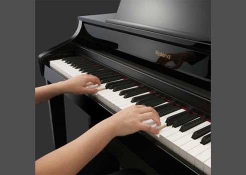 بررسی و معرفی پیانو آکوستیک